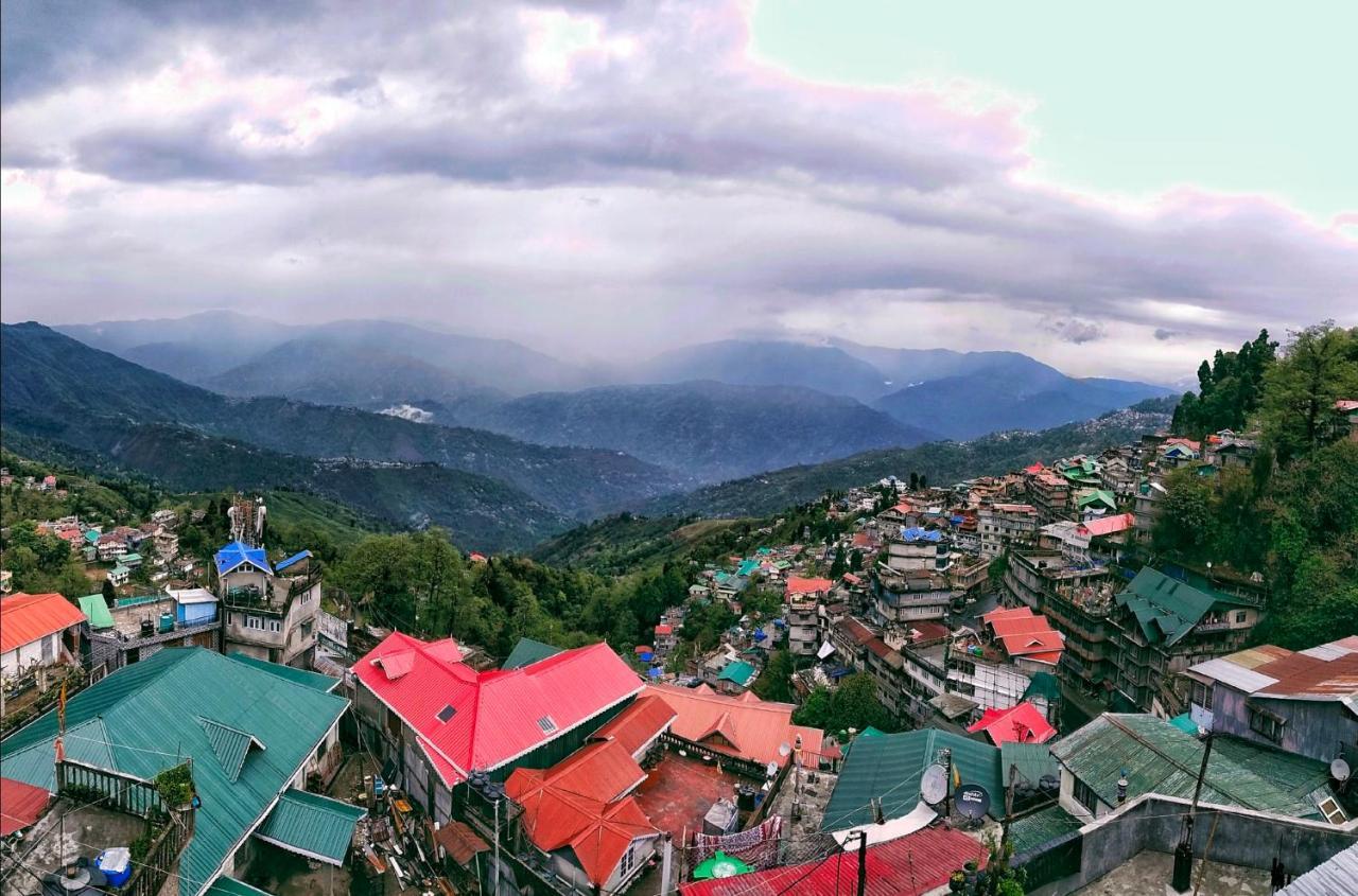 White Peak Homestay Darjeeling  Exteriör bild